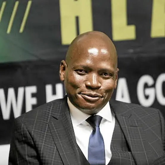Hlaudi Motsoeneng Biography: Age, Net Worth, Wikipedia, Height, Ethnicity, Spouse