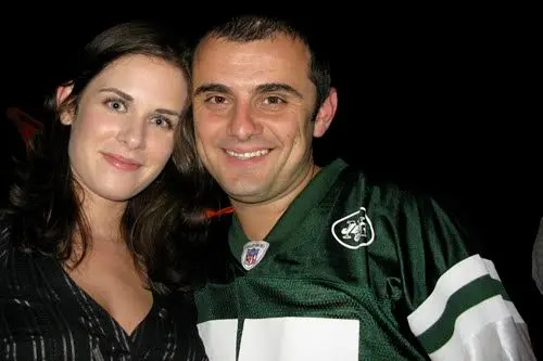 Gary Vaynerchuk’s Wife, Lizzie Vaynerchuk Biography: Net Worth, Age, Kids, Height, Wiki, Husband, Siblings, Ethnicity