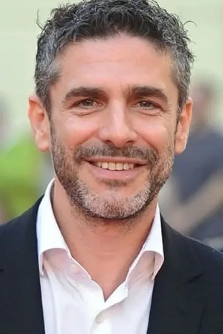 Leonardo Sbaraglia Biography: Tv Series, Children, Wikipedia, Net Worth, Height, Parents, Siblings, Wife, Movies, Age, Awards, Instagram