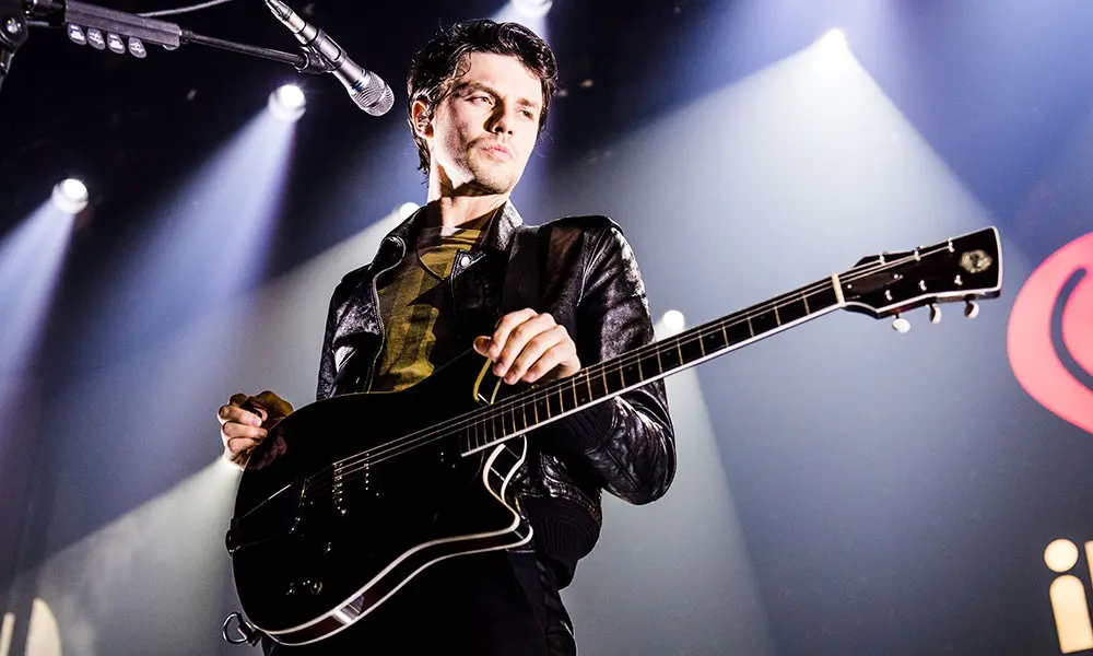 James Bay Biography: Age, Net Worth, Siblings, Parents, Height, Songs, Wife, Children