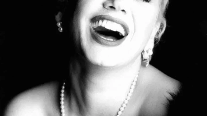 Sezen Aksu Biography: Age, Parents, Spouse, Children, Height, Wiki, Songs, Awards, Nationality, Ethnicity, Religion
