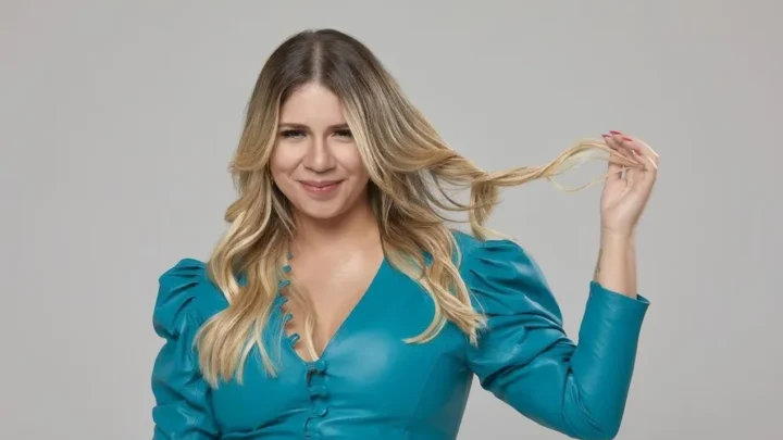 Marília Mendonça Biography: Cause of Death, YouTube, Instagram, Age, Net Worth, Height, Parents, Husband, Children, Songs, Albums
