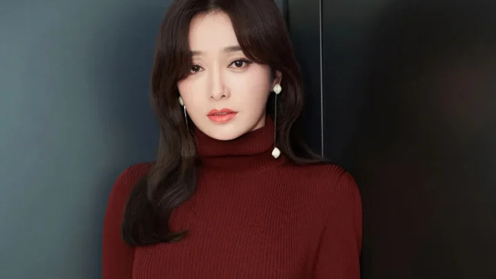 Qin Lan Biography: Age, Net Worth, Siblings, Parents, Height, Husband, Movies, Awards   