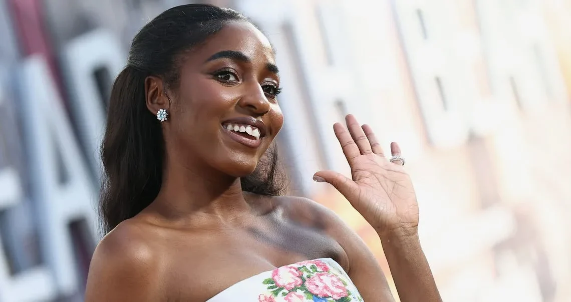 Ayo Edebiri Biography: Parents, Boyfriend, Age, Height, Net Worth, Instagram, Movies, Awards