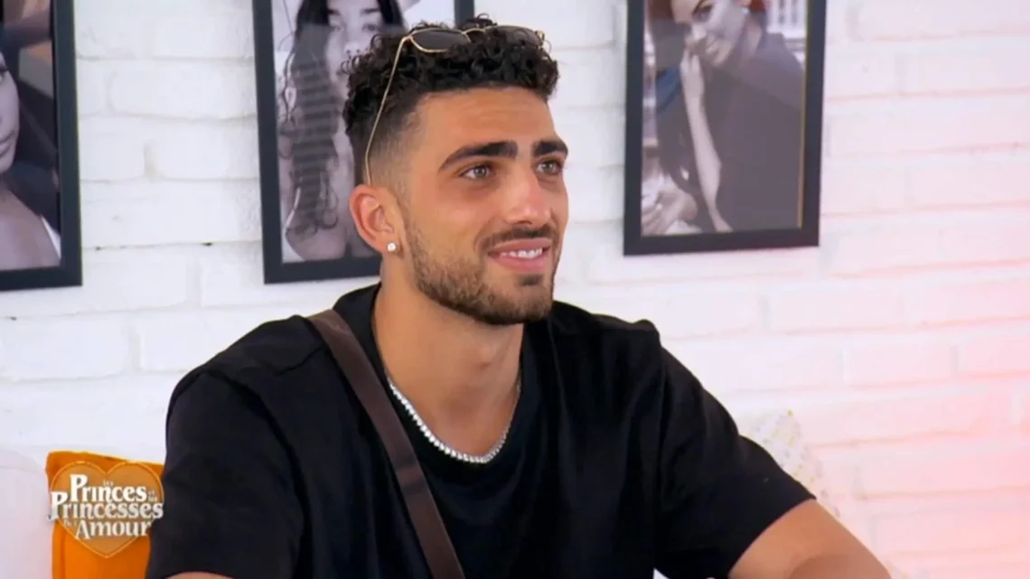 Anthony Alcaraz Biography: Age, Boyfriend, Net Worth, Height, Parents