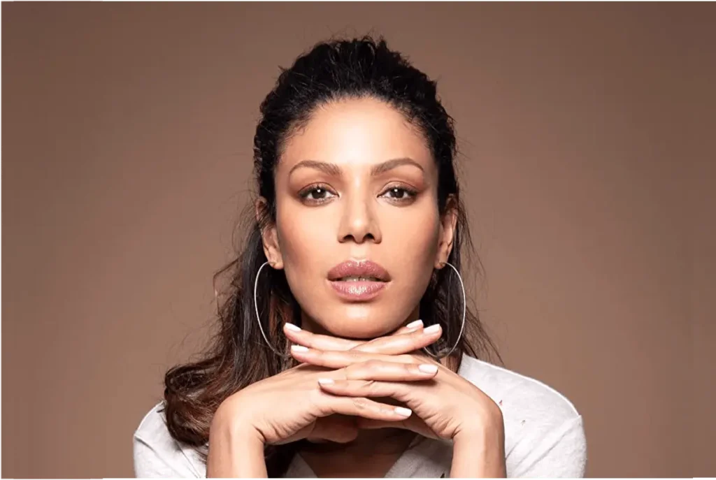 Merle Dandridge Biography: Age, Net Worth, Husband, Wikipedia, Height, Pictures, Movies