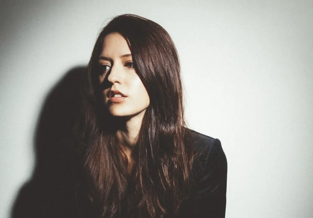 Natalie Taylor Biography: Husband, Age, Net Worth, Parents, Spouse, Songs, Height