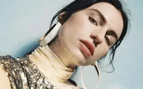 Tali Lennox Biography: Parents, Spouse, Age, Net Worth, Siblings, Height, Wiki, Pictures