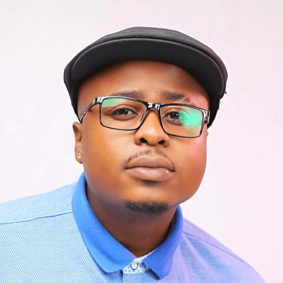 Kamané Kamas Biography: Net Worth, Age, Siblings, Songs, Wife, Parents, Height
