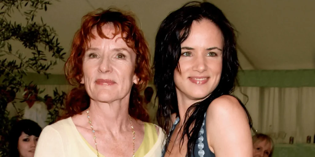 Juliette Lewis’ Siblings: Get to Know Her 8 Brothers and Sisters