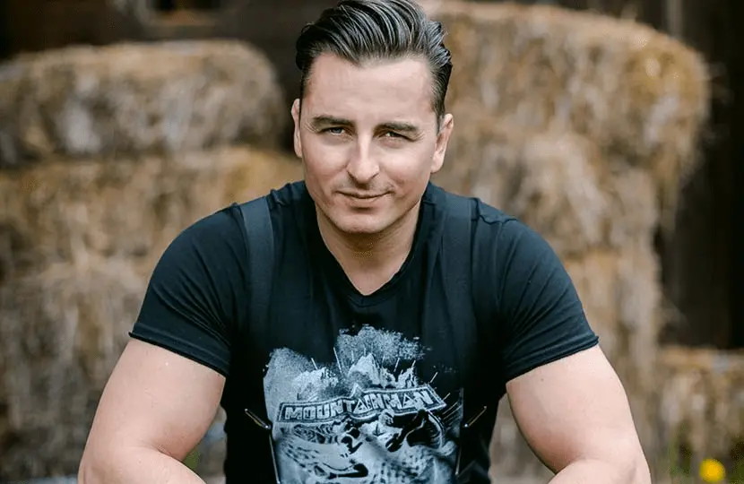 Andreas Gabalier Biography: Songs, Girlfriend, Parents, Siblings, Age, Net Worth, YouTube, Awards