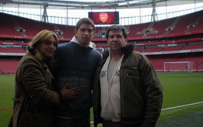 Who are Emiliano Martinez’s Parents: Alberto Martinez and Susana Martinez Who are Emiliano Martinez’s Parents: Alberto Martinez and Susana Martinez