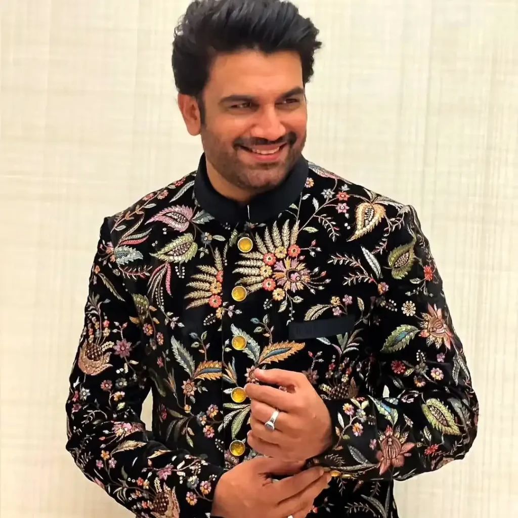 Sharad Kelkar Biography: Wife, Age, Net Worth, Siblings, Parents, Height, Children, Movies, TV Series