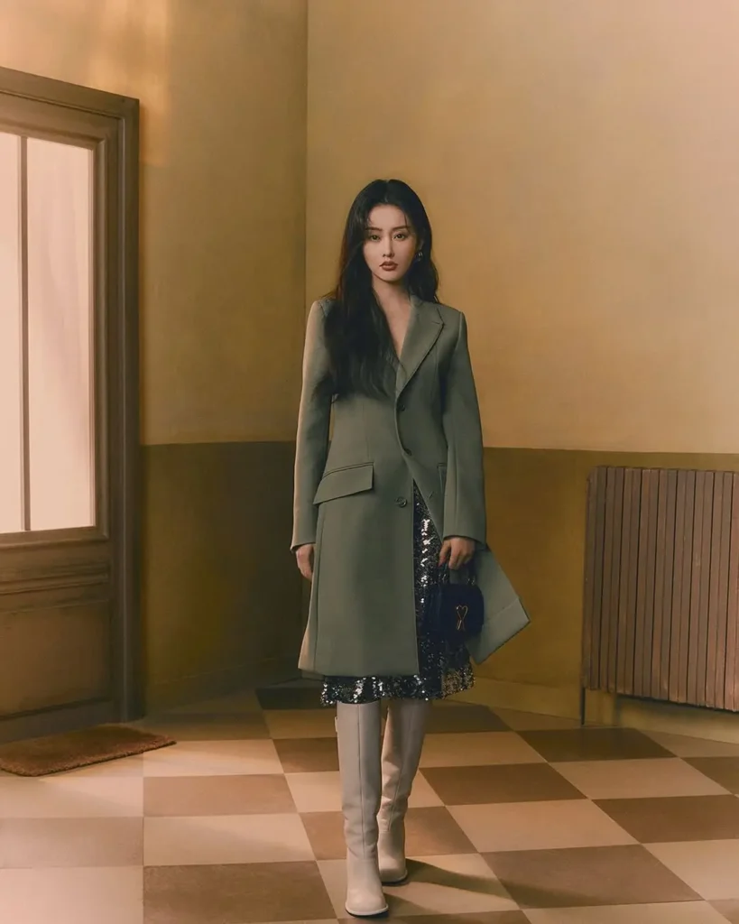Crystal Zhang Biography: Age, Net Worth, Siblings, Parents, Height, Movies, Awards, Boyfriend
