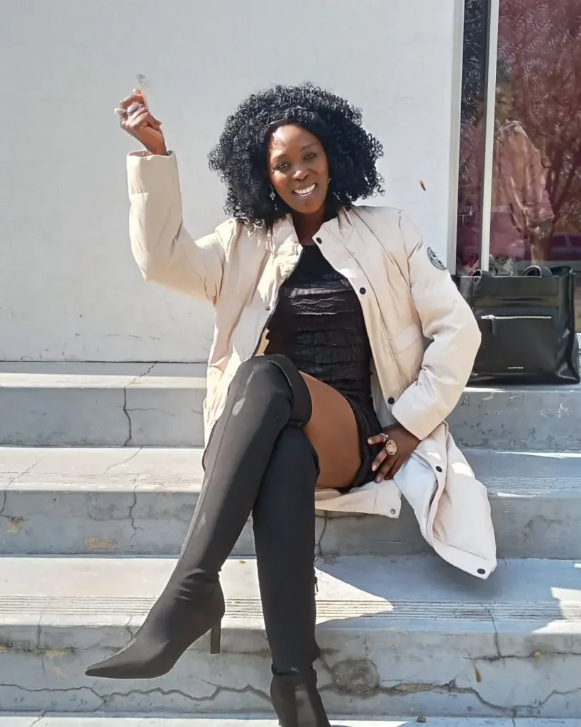 Brenda Ngxoli Biography: Age, Net Worth, Films, Parents, Siblings, Wiki, TV Series, Child, Partner