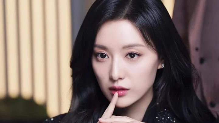 Kim Ji-won Biography: Age, Husband, Songs, Children, Net Worth, Height, Awards