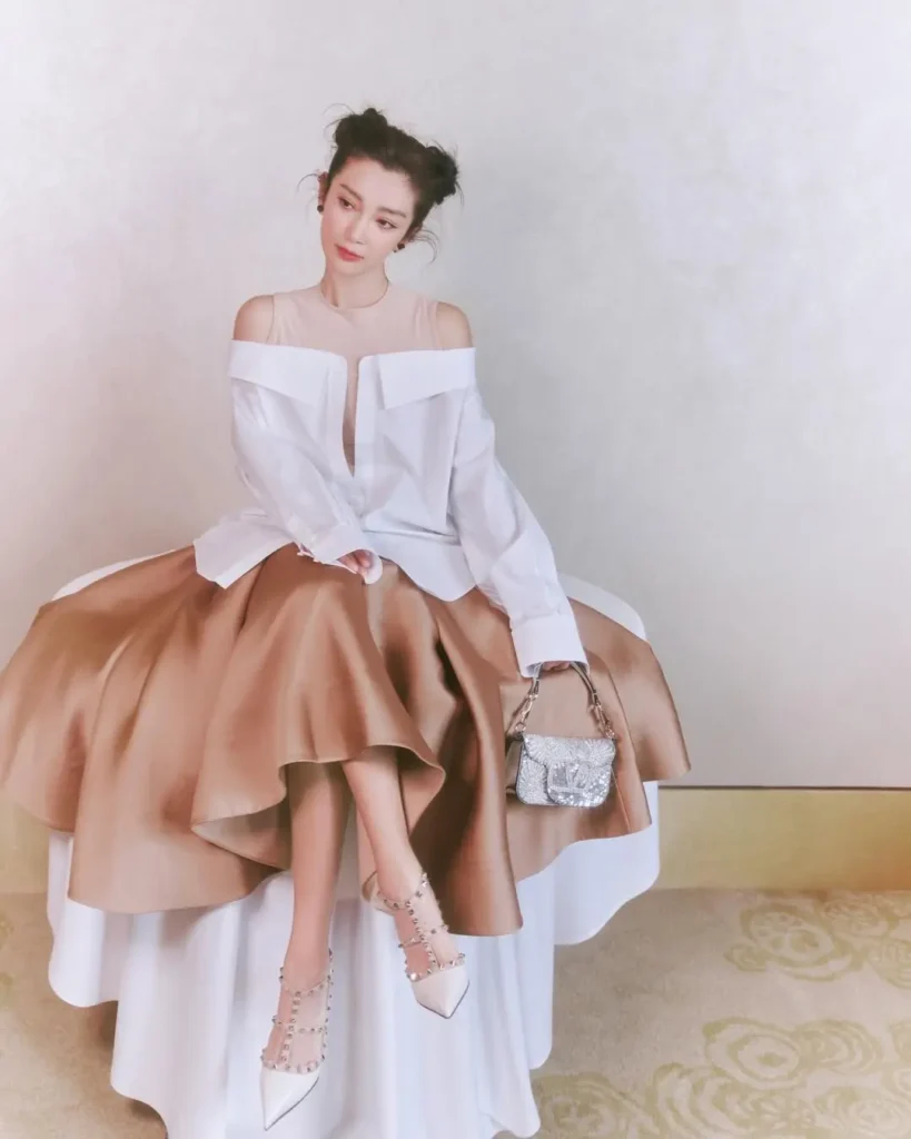 Li Bingbing Biography: Age, Net Worth, Siblings, Parents, Height, Children, Awards, Movies, Husband