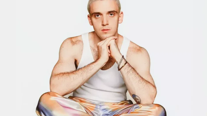 Lauv (musician) Biography: Age, Net Worth, Siblings, Parents, Height, Relationships, Child, Songs, Awards