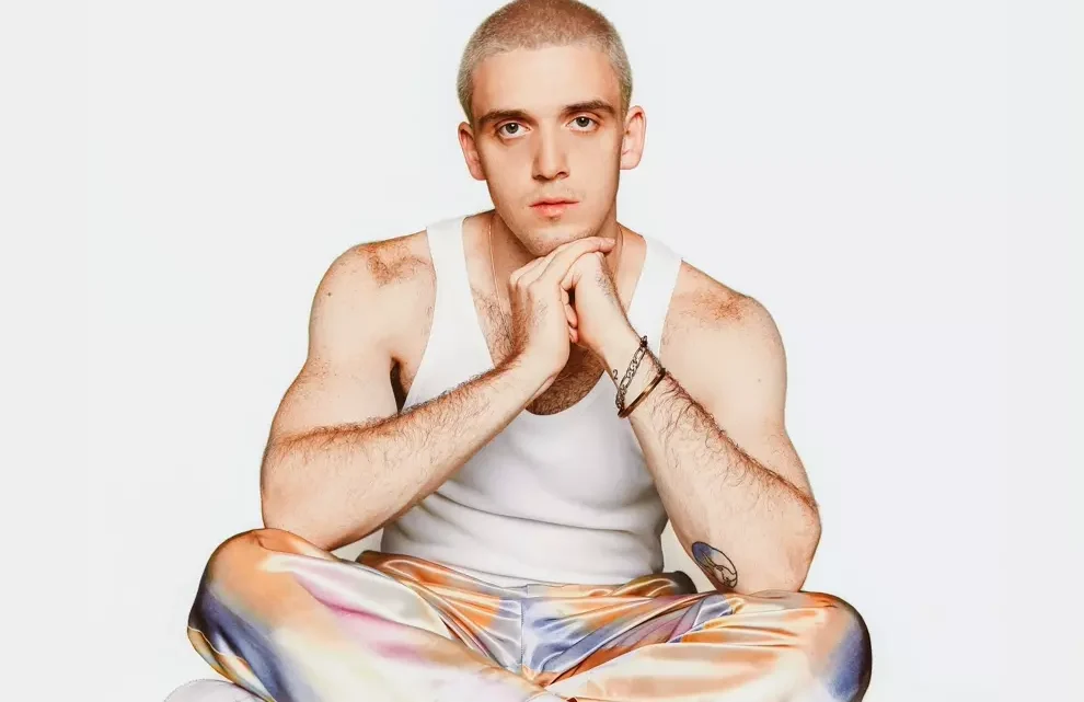 Lauv (musician) Biography: Age, Net Worth, Siblings, Parents, Height, Relationships, Child, Songs, Awards