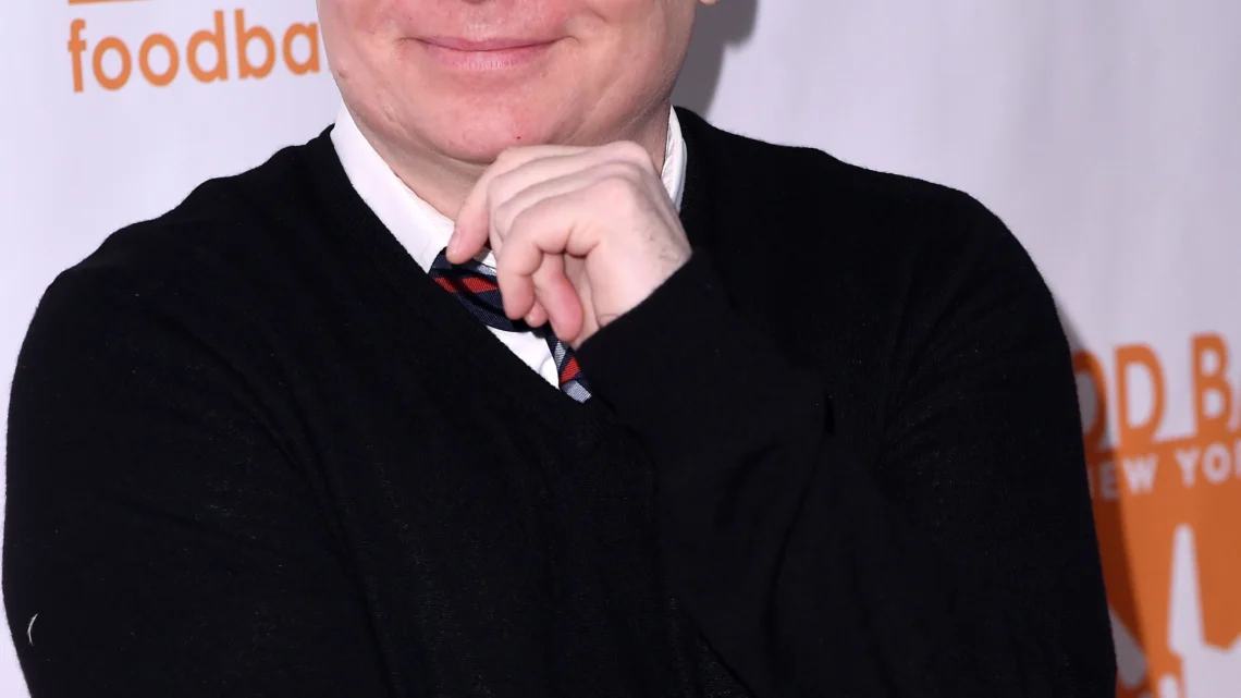 Mike Myers Biography: Wife, Age, Net Worth, Siblings, Parents, Height, Children, Movies, Awards Mike Myers Biography: Wife, Age, Net Worth, Siblings, Parents, Height, Children, Movies, Awards