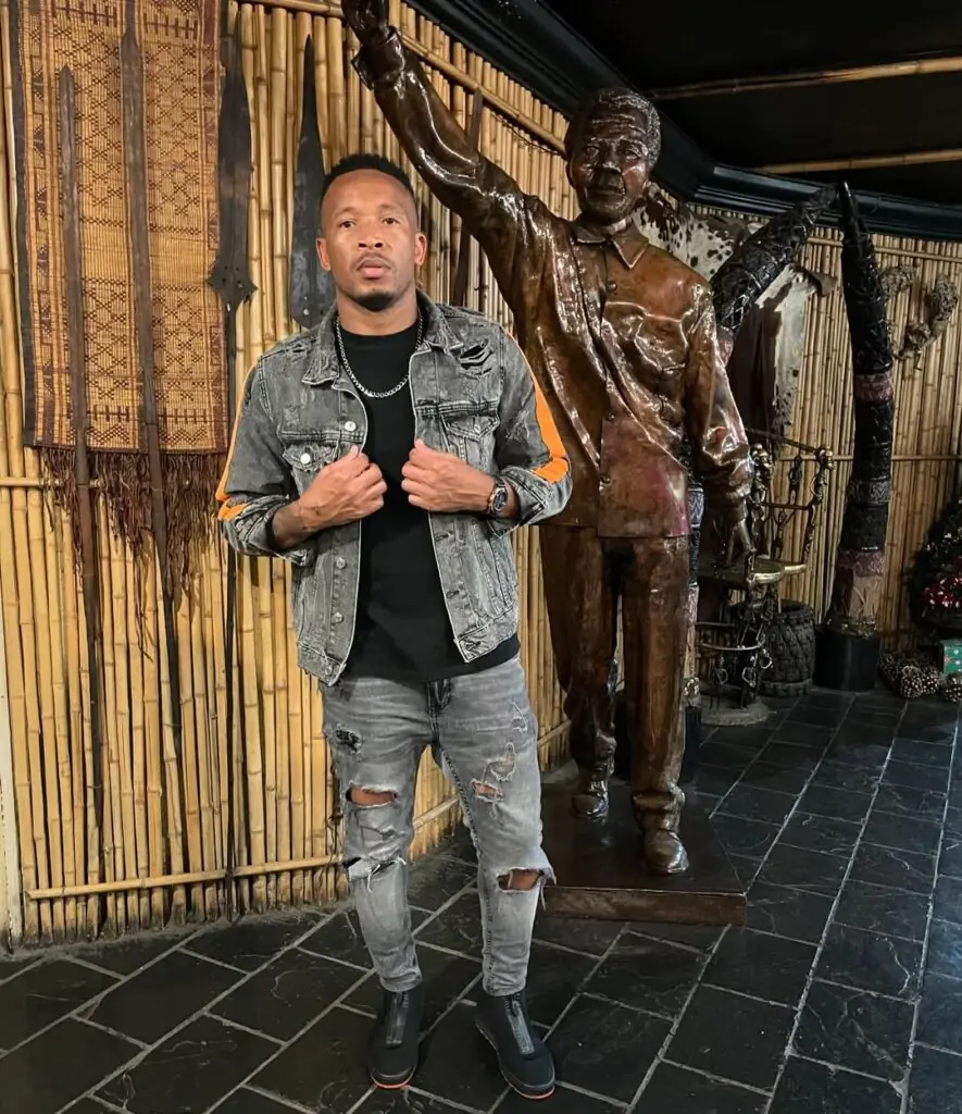 Lehlohonolo Majoro Biography: Awards, Parents, Former Team, Goals, Salary, Net Worth, Siblings, Height, Children, Age