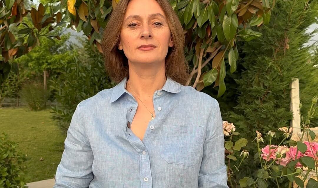 Blerina Bombaj Biography: YouTube, Net Worth, Instagram, Ethnicity, Age, Nationality, Parents, Husband, Children Blerina Bombaj Biography: YouTube, Net Worth, Instagram, Ethnicity, Age, Nationality, Parents, Husband, Children