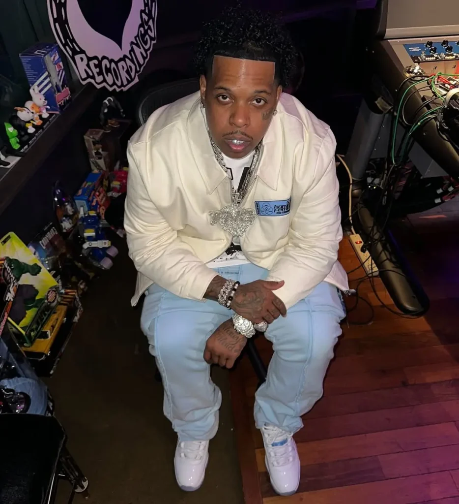 Finesse2tymes Biography: Age, Net Worth, Siblings, Parents, Height, Wife, Songs, Children