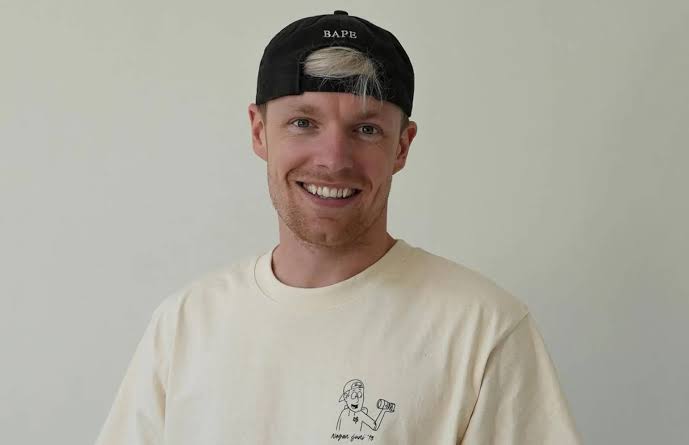 Enzo Knol Biography: TV Shows, Wikipedia, Spouse, Net Worth, Age, Parents, Height, YouTube
