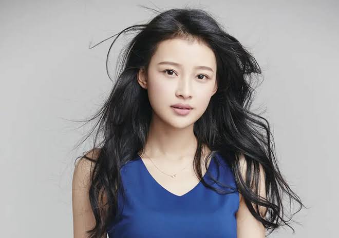 Sun Yi (孙怡) Biography: Age, Net Worth, Siblings, Parents, Height, Team, Ethnicity, Awards, Movies, Husband, Children
