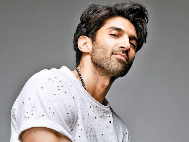 Aditya Roy Kapur Biography: Wife, Age, Net Worth, Siblings, Parents, Height, Children, Movies