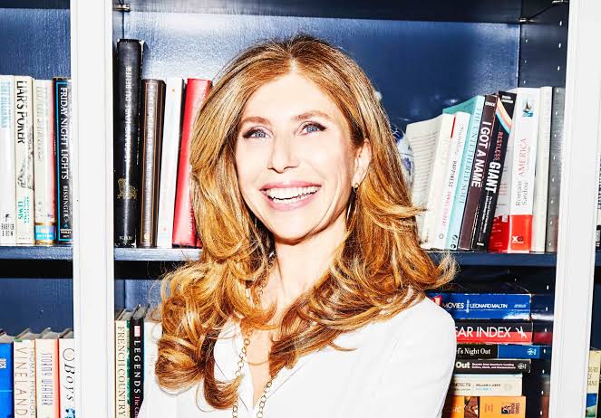 Linda Thompson Biography: Age, Net Worth, Movies, Accident, Songs, House, Wikipedia, Height, Family, Awards