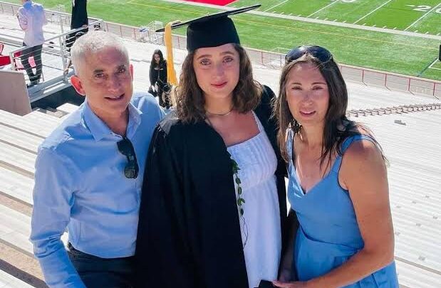 David Muir’s sister Rebecca Muir Biography: Net Worth, Siblings, Height, Children, Age, Awards, Parents