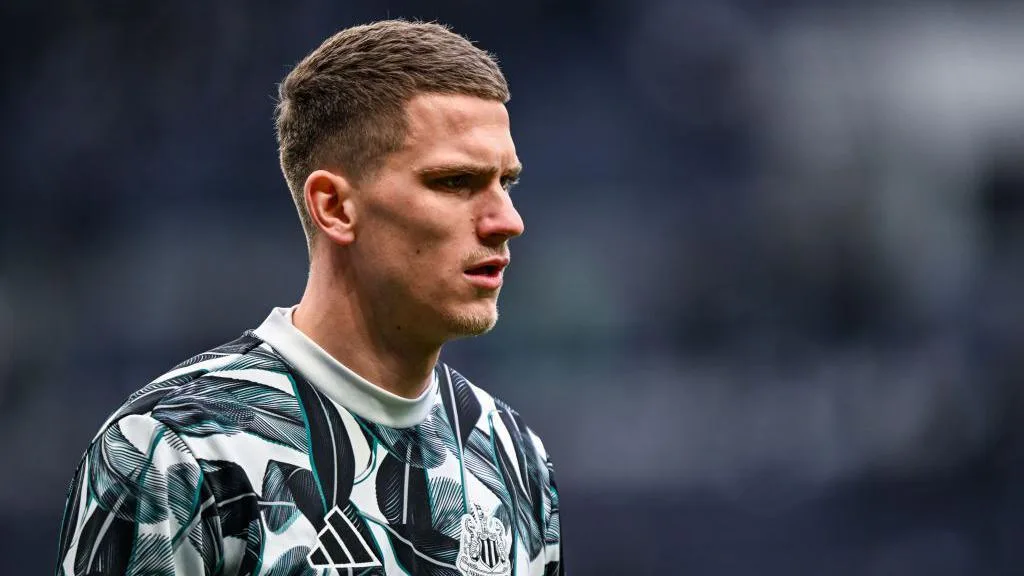 Sven Botman Biography: Parents, Height, Age, Net Worth, Partner, Club, Salary, Transfer