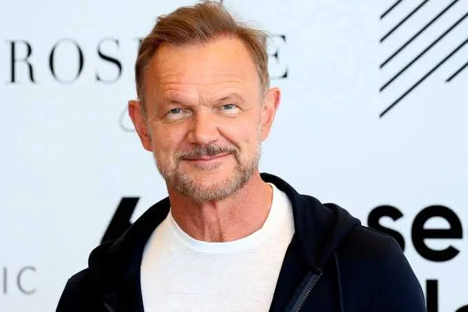 Cezary Pazura Biography: Age, Net Worth, Movies, TV Shows, Wife, Siblings, Children, Wikipedia, Nationality