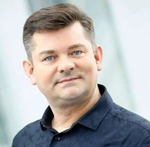 Zenon Martyniuk Biography: Songs, Albums, Movies, Age, Net Worth, Wikipedia, Height, Nationality, Ethnicity, Parents, Spouse, Children
