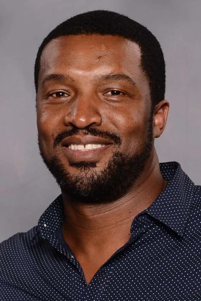 Roger Cross Biography: Age, Movies, Awards, Net Worth, Nationality, Ethnicity, Children, Wikipedia, Siblings, Parents
