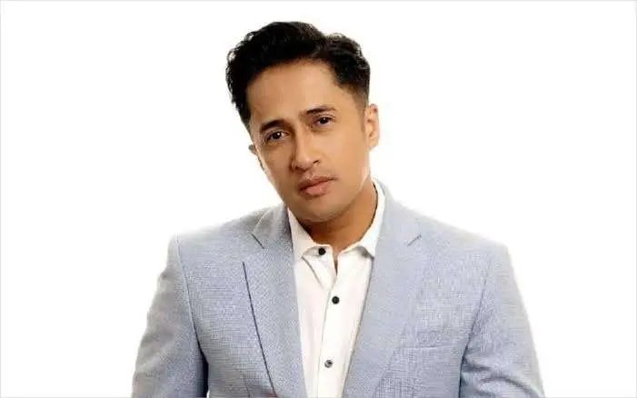 Irfan Hakim Biography: Age, Wikipedia, Height, TV Shows, Net Worth, Movies, Spouse, Children, Parents