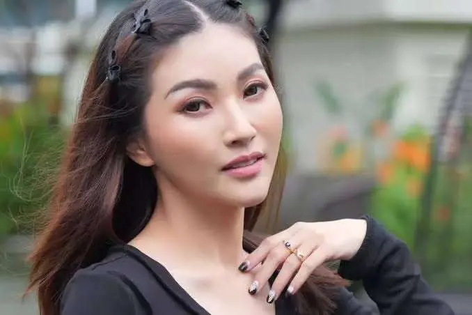 Sarwendah Tan Biography: Songs, Age, Net Worth, Wikipedia, Nationality, Movies, Parents, Siblings, Spouse, Children