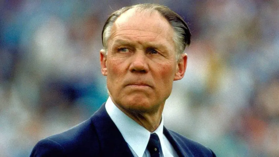 Rinus Michels Biography: Age, Wife, Net Worth, Children, Salary, Record, Trophies, Team Coached