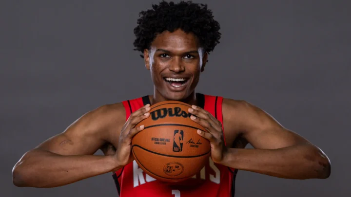 Amen Thompson Biography: Twin Brother, Age, Net Worth, Parents, Girlfriend, Team, Salary, Height