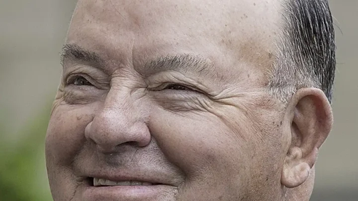 Scotty Bowman Biography: Nationality, Age, Net Worth, Siblings, Parents, Height, Wife