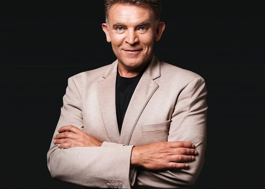 Theuns Jordaan Biography: Wife, Last Performance, Death, Age, Net Worth, Songs, Wikipedia, Parents, Siblings, Children
