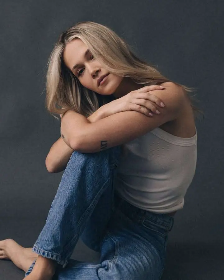 Kelli Berglund Biography: Age, Net Worth, Siblings, Parents, Height, Boyfriend, Movies, TV Series
