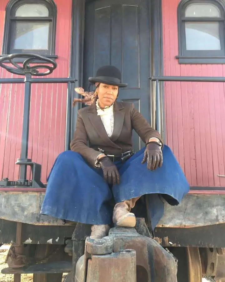 Regina King Biography: Movies, Age, Net Worth, Siblings, Parents, Height, Child