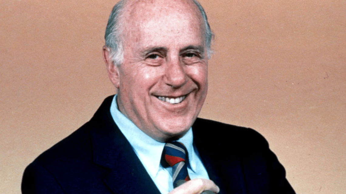 Red Auerbach Biography: Net Worth, Age, Wife, Children, Height, Death, Wikipedia Red Auerbach Biography: Net Worth, Age, Wife, Children, Height, Death, Wikipedia