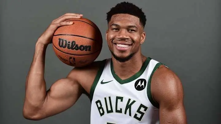 Giannis Antetokounmpo Biography: Age, Parents, Height, Net Worth, Position, Weight, Stats, Team, Nationality, Siblings, Children, Wikipedia, Wife