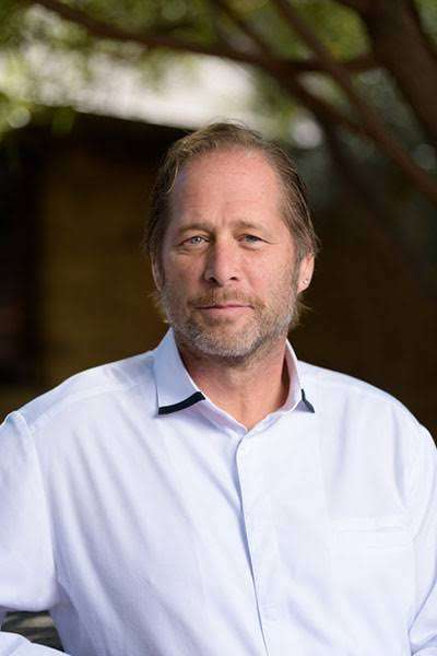 David Kinch Biography: Age, Partner, Movies, TV Shows, Books, Net Worth, Wikipedia, Nationality, Restaurant, Children David Kinch Biography: Age, Partner, Movies, TV Shows, Books, Net Worth, Wikipedia, Nationality, Restaurant, Children