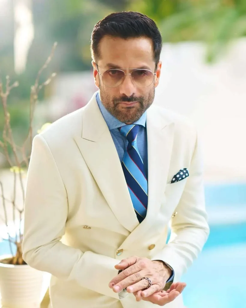 Fardeen Khan Biography: Wife, Age, Net Worth, Siblings, Parents, Height, Movies, Children