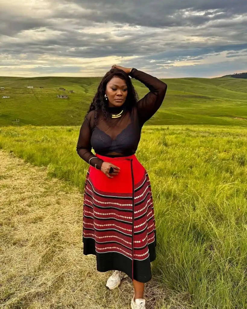 Zikhona Sodlaka Biography: Age, Net Worth, Siblings, Parents, Height, Movies, TV Series, Child