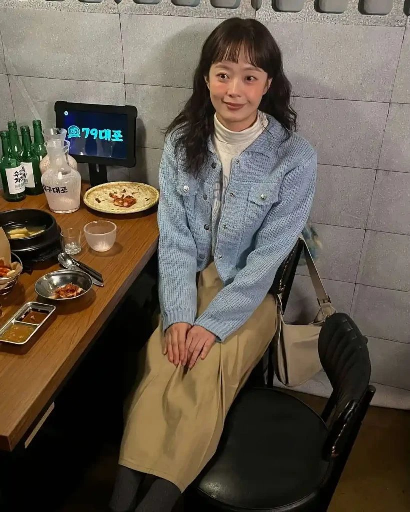 Jeon So-min Biography: Age, Movies, Net Worth, Parents, Siblings, Songs, Boyfriend, Albums